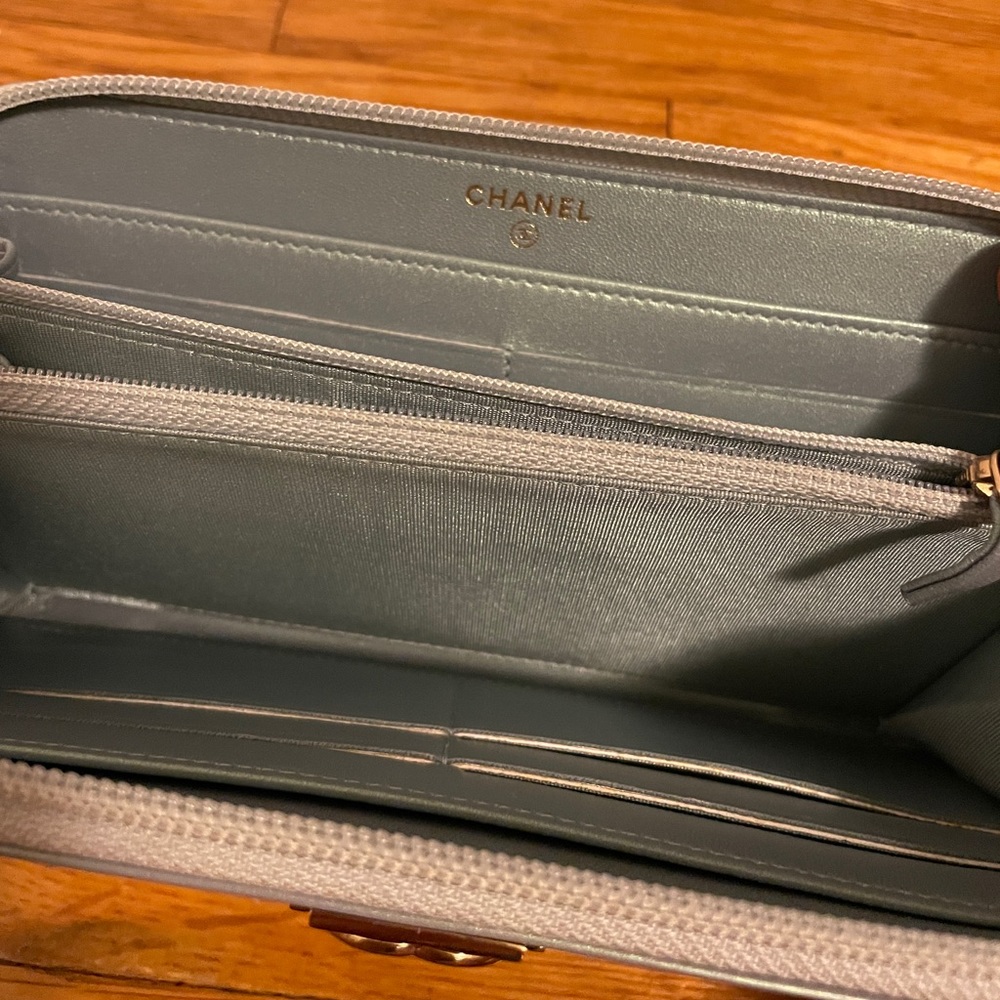 SOLD Chanel Boy Continental Baby Blue Wallet EUC - Picture 5 of 9